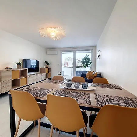 Apartament Saglio - Neuf - - Parking - Tram - Proche Centre - Confort *